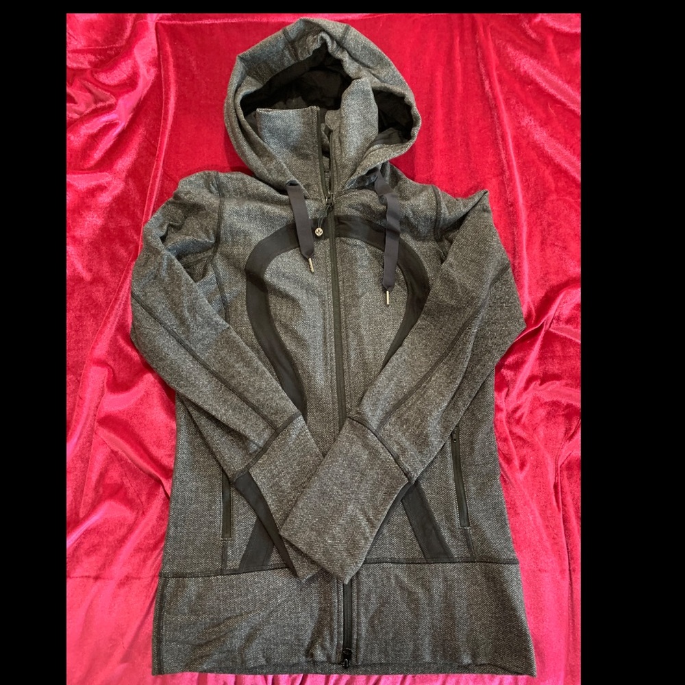 Lululemon In Stride hooded jacket